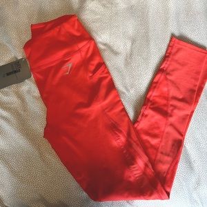 GYMSHARK - sleek sculpture legging - intense coral - MEDIUM